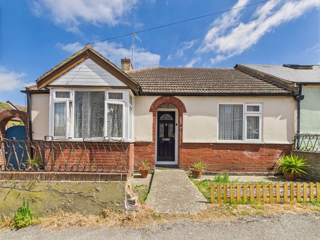 Property photo 2 of 12