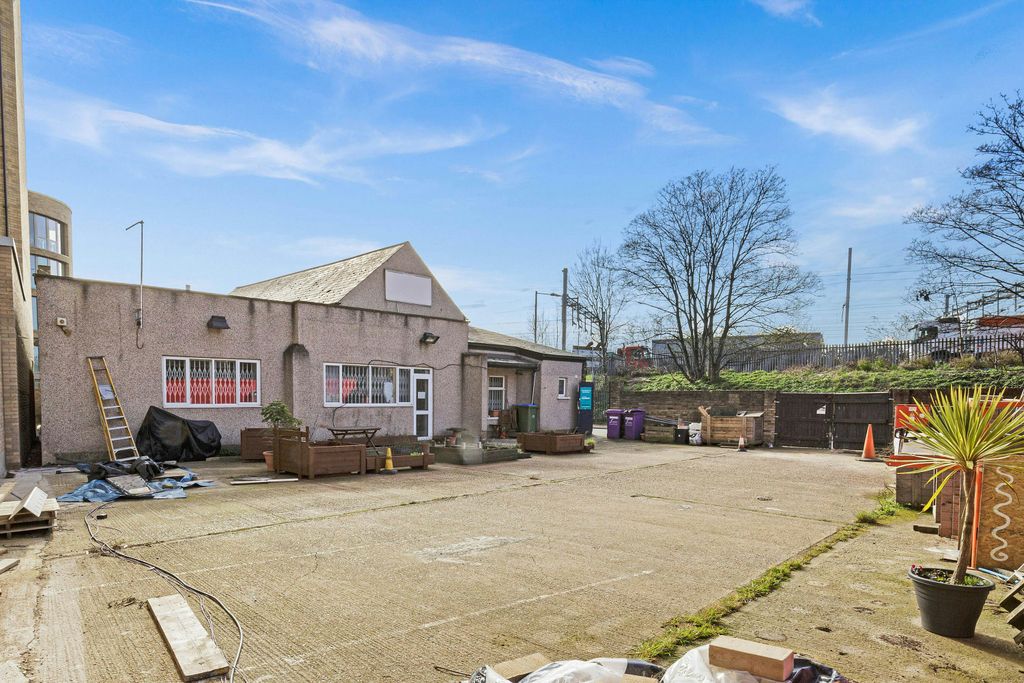 Property photo 1 of 8 Fre__Tavistock_Works__22.Jpg