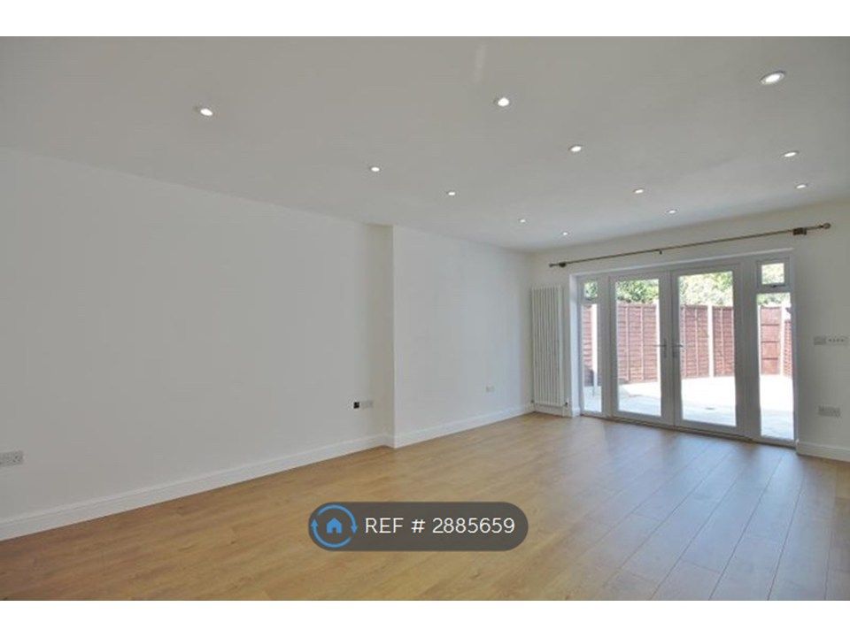 Property photo 3 of 13 Open Plan Kitchen / Living Room