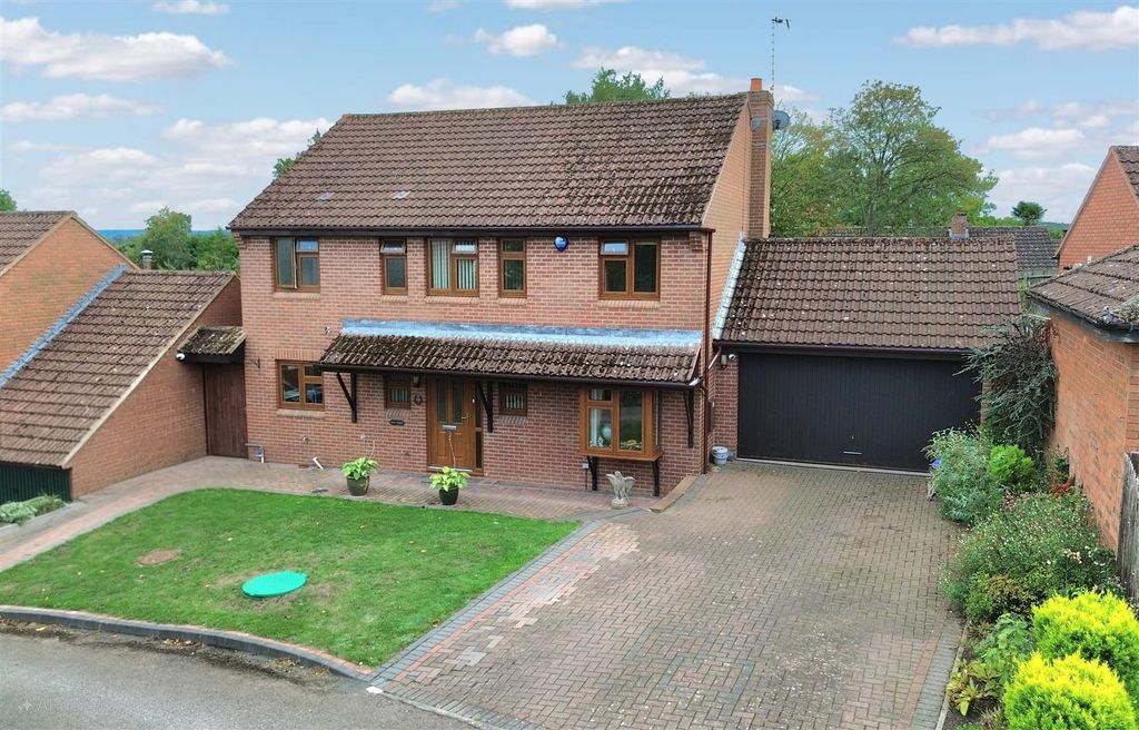 Property photo 1 of 19