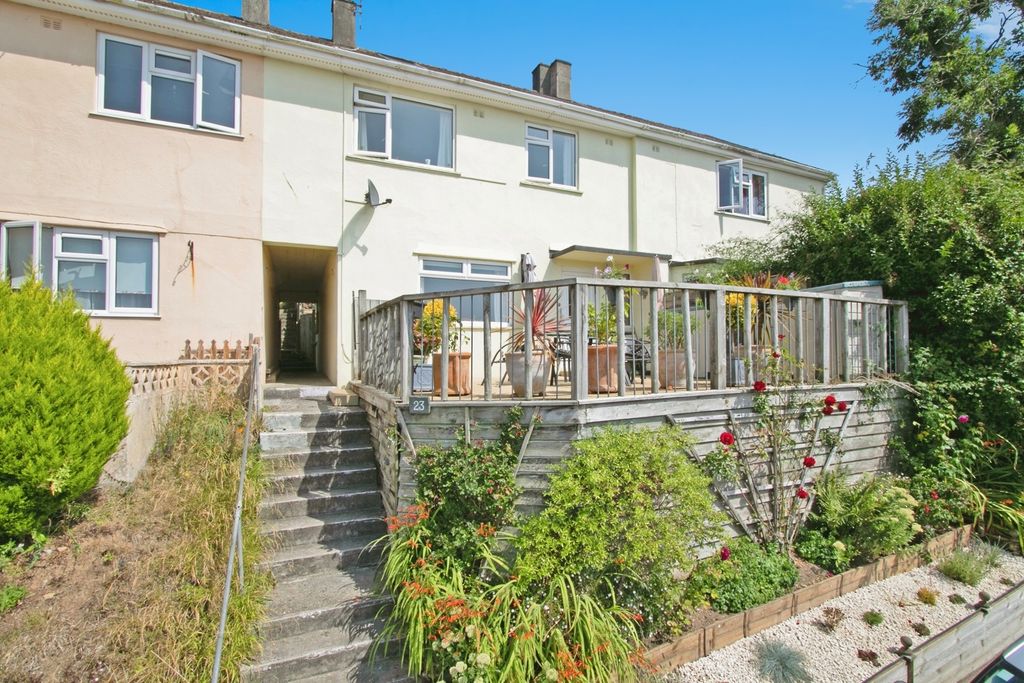 Property photo 1 of 17 Photo