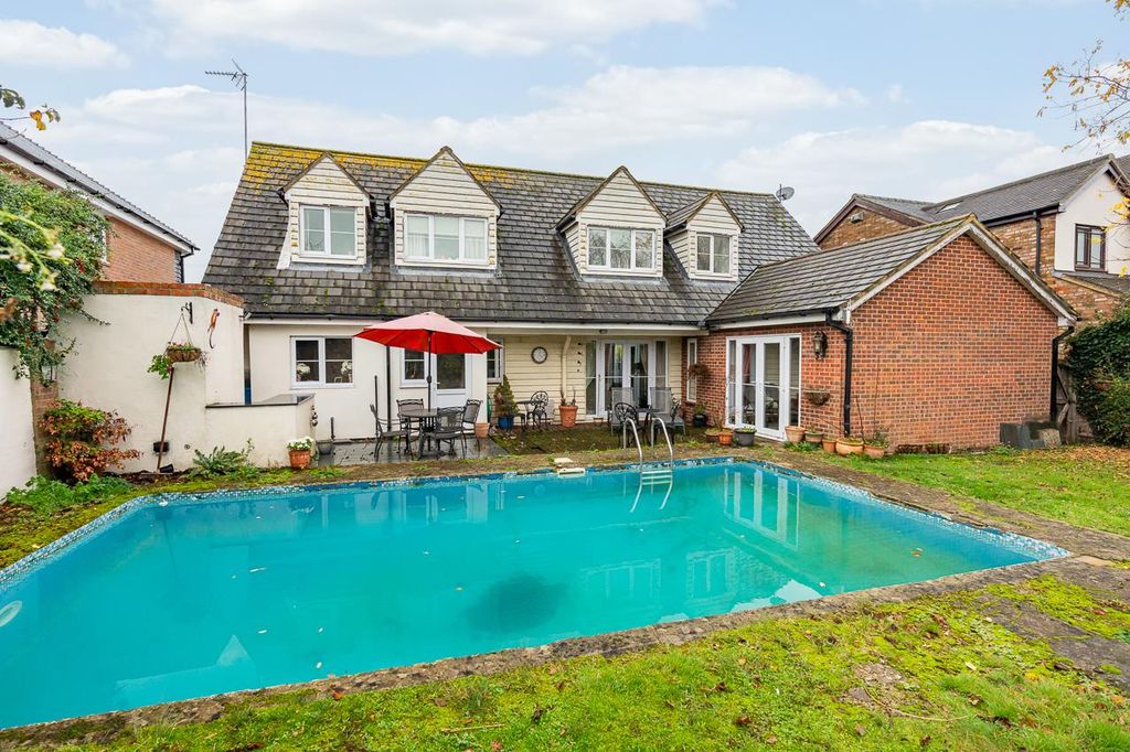 Property photo 2 of 33 External-Small-5.Jpg