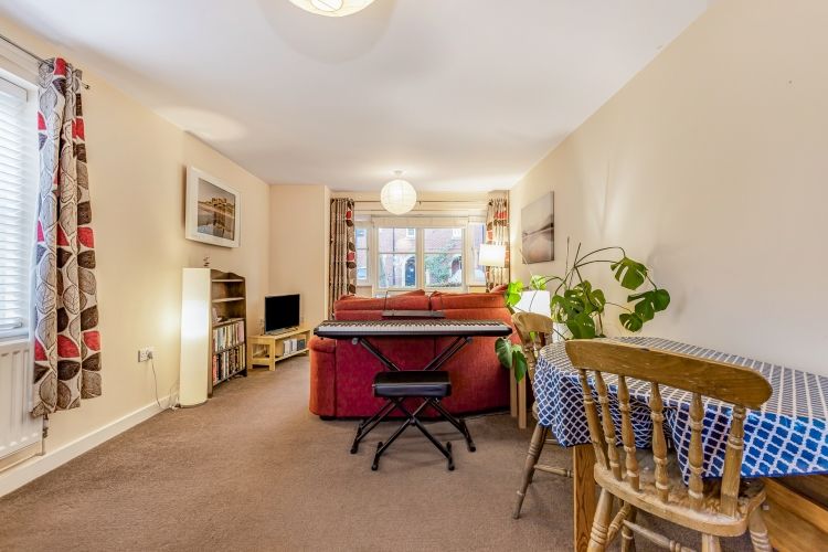 Property photo 3 of 14 308009