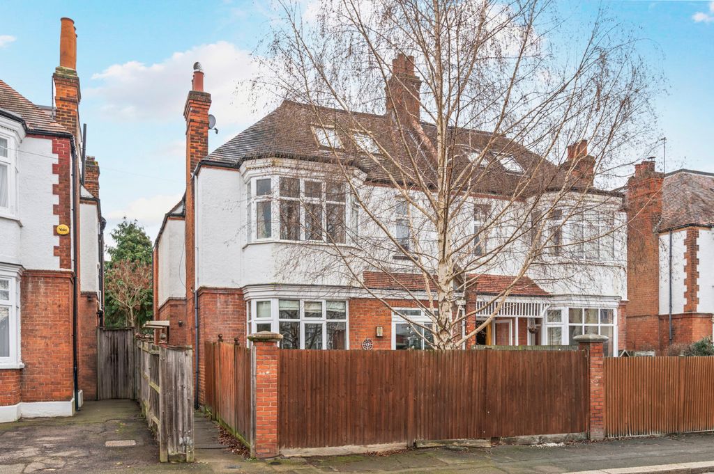 Property photo 1 of 17 Picture No. 18