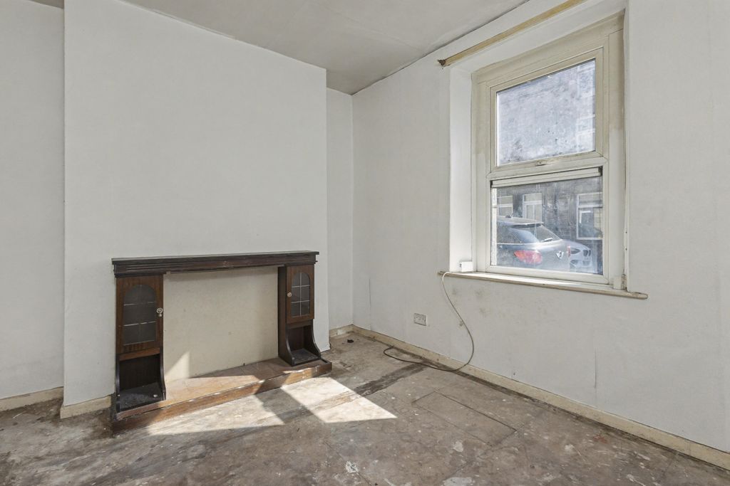 Property photo 2 of 16 1 Ridge Street, Lancaster, Lancashire, La1 1Ea