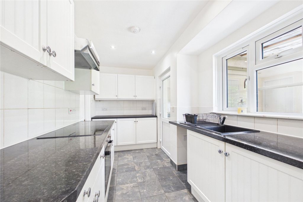 Property photo 2 of 14 Kitchen