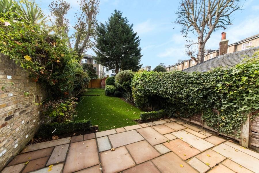 Property photo 1 of 9