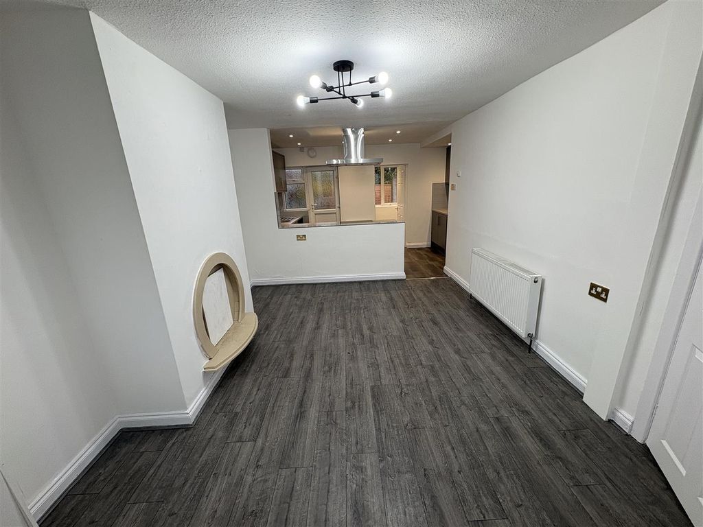 Property photo 2 of 12 Img_4340.Jpeg