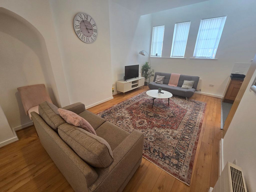 Property photo 3 of 28