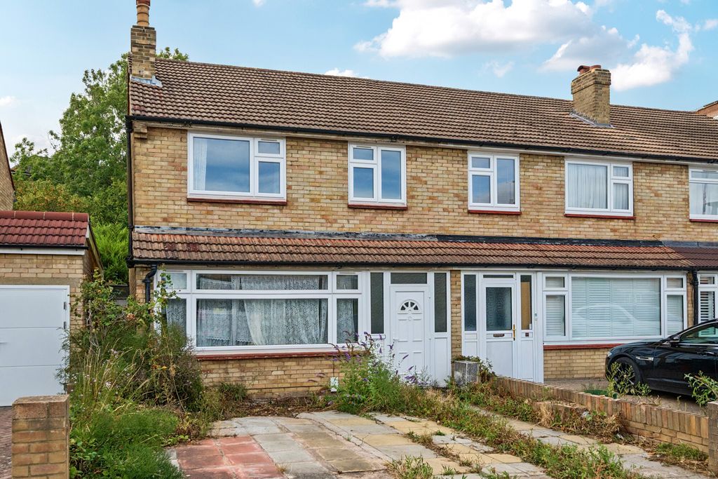 Property photo 1 of 15 1515043-1-1A06832...