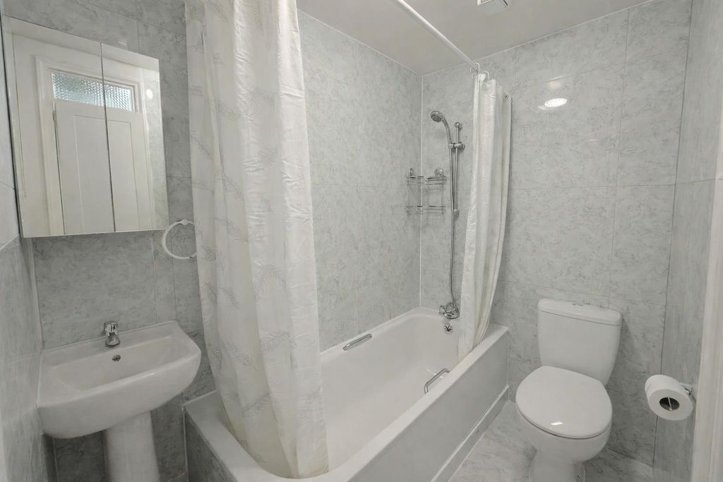 Property photo 3 of 3 F2De6d99-5d9d-49A6-803A-4A9174262250.Png