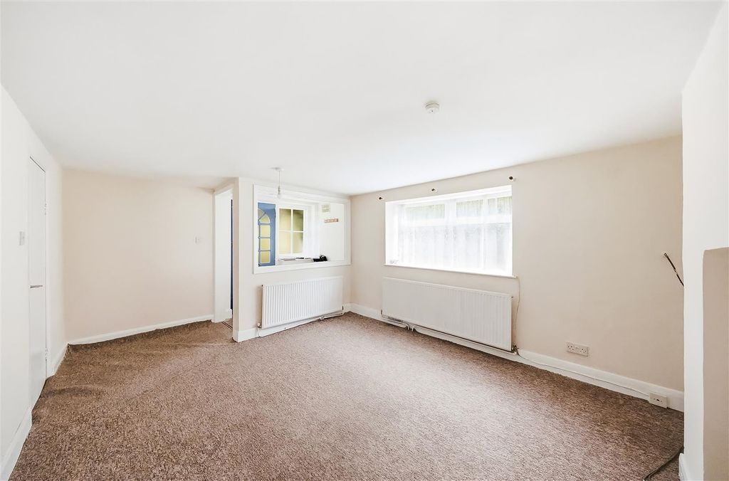 Property photo 2 of 20 Photos-4.Jpg