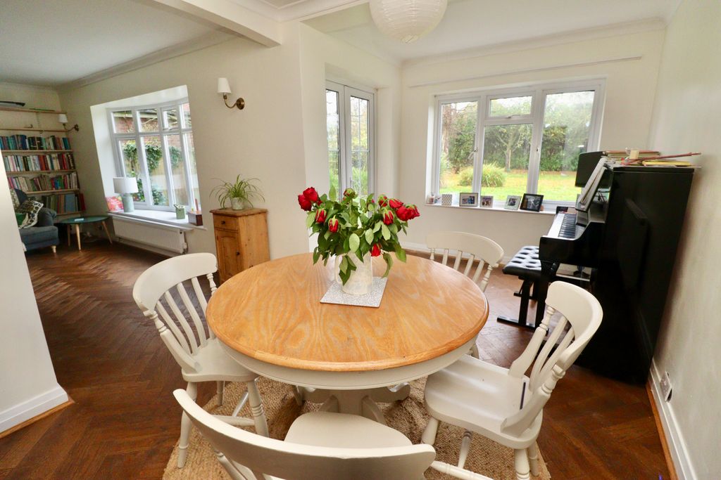 Property photo 3 of 16 Img_4918