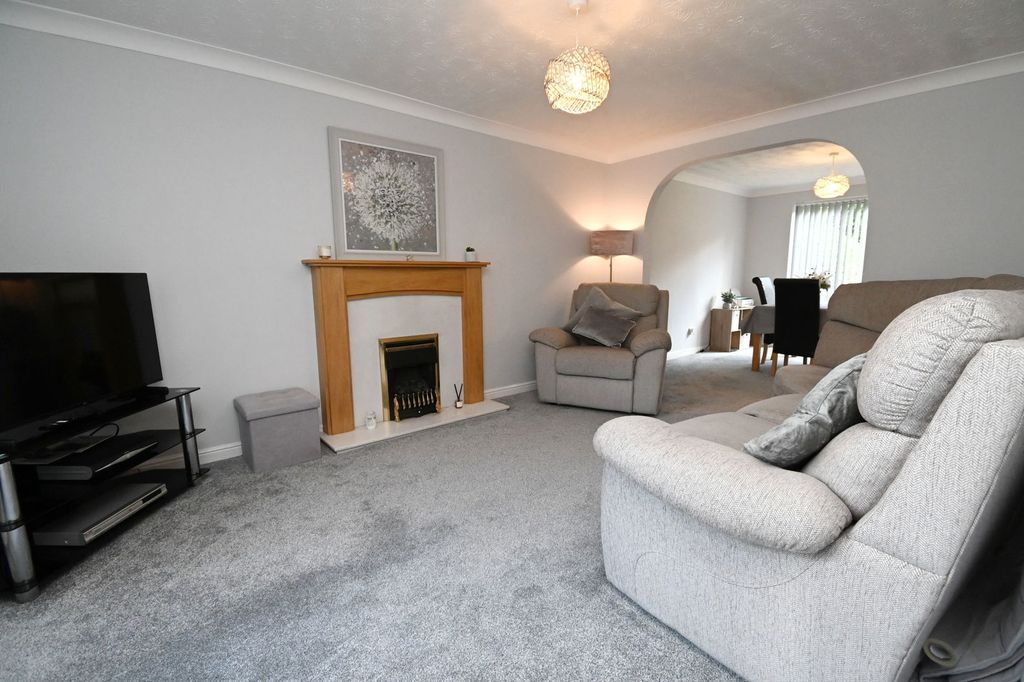 Property photo 3 of 22