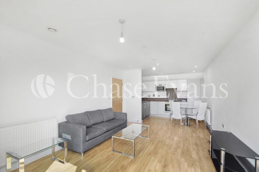 Property photo 3 of 9 Connaught Heights, W