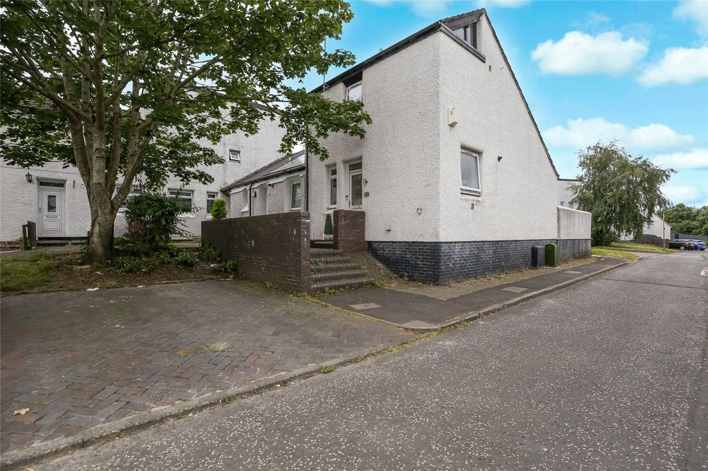 Property photo 1 of 17 External