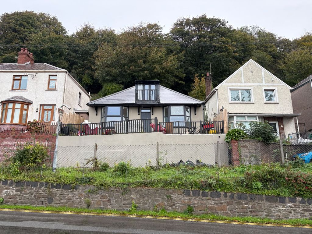 Property photo 2 of 3