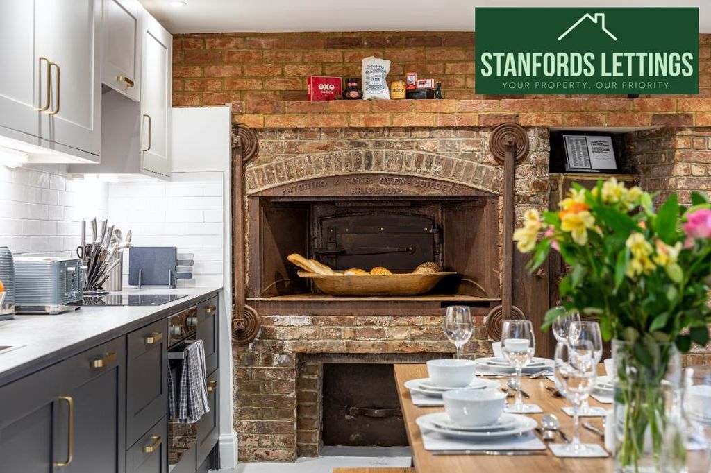 Property photo 1 of 17 Download (38).Png