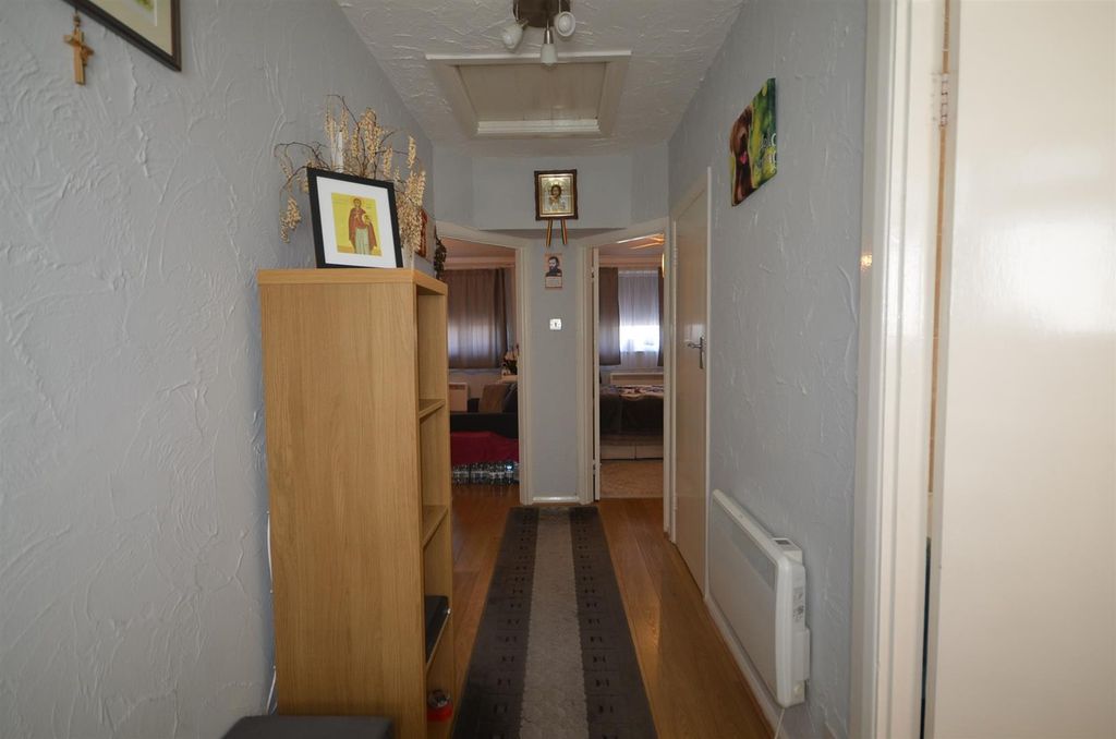 Property photo 2 of 7 290B Preston Road (1).Jpg