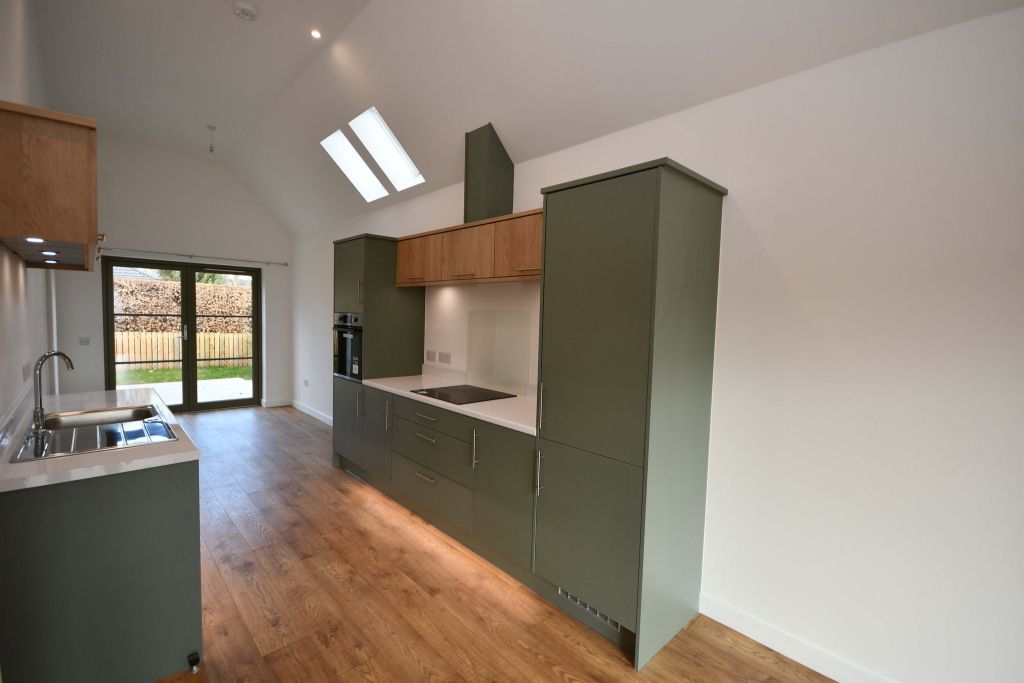 Property photo 3 of 9 Photo