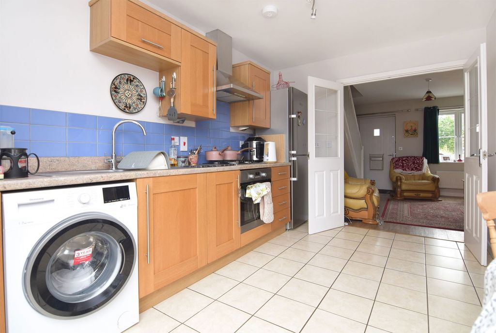 Property photo 2 of 11