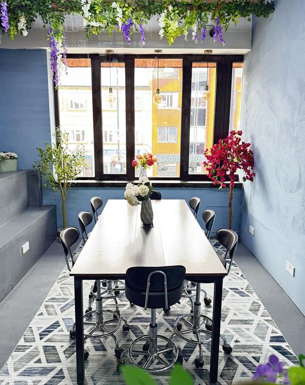 Property photo 1 of 9 Allied House Twickenham Meeting Room.Png