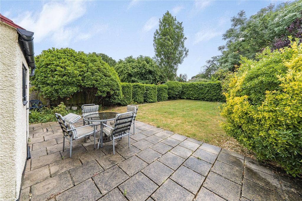 Property photo 2 of 21 Picture No. 01