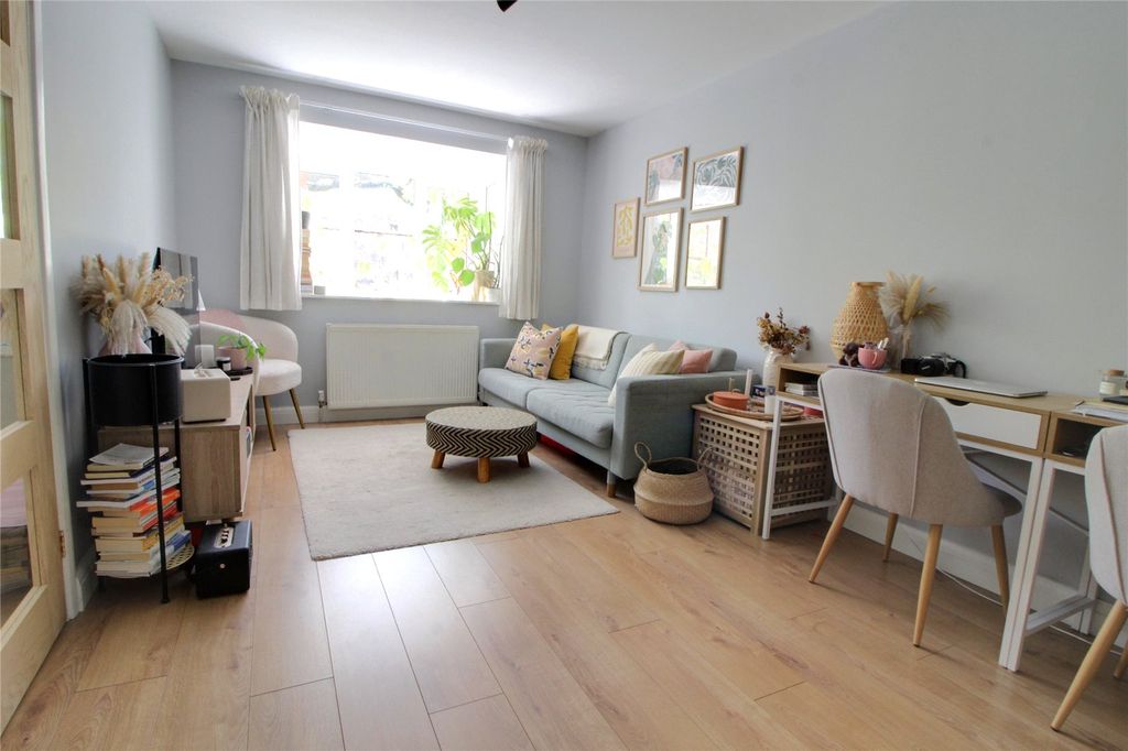 Property photo 3 of 9 Picture No. 08