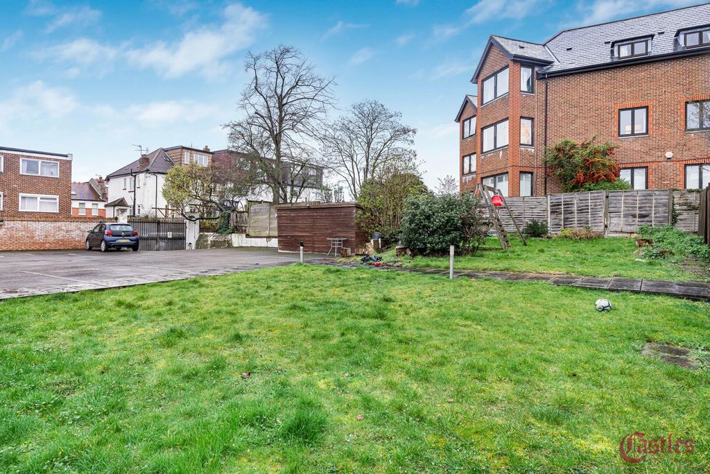 Property photo 3 of 29 Rear Garden