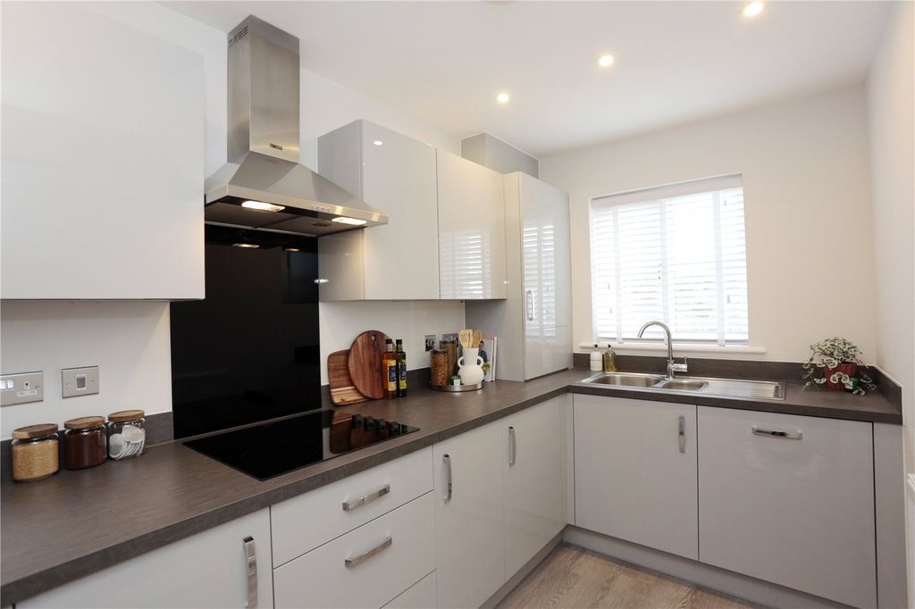 Property photo 2 of 15 Kitchen