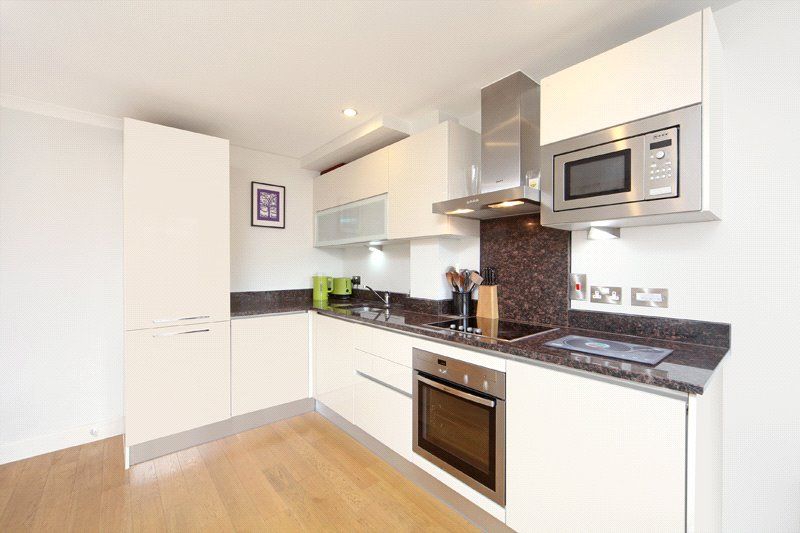 Property photo 2 of 9 Kitchen