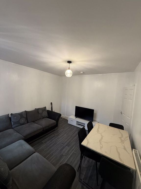 Property photo 2 of 10 Photo 16