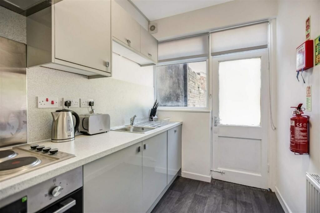 Property photo 2 of 8 Photo 2