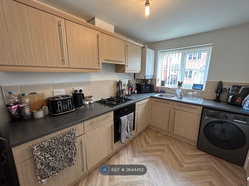 Property photo 2 of 11