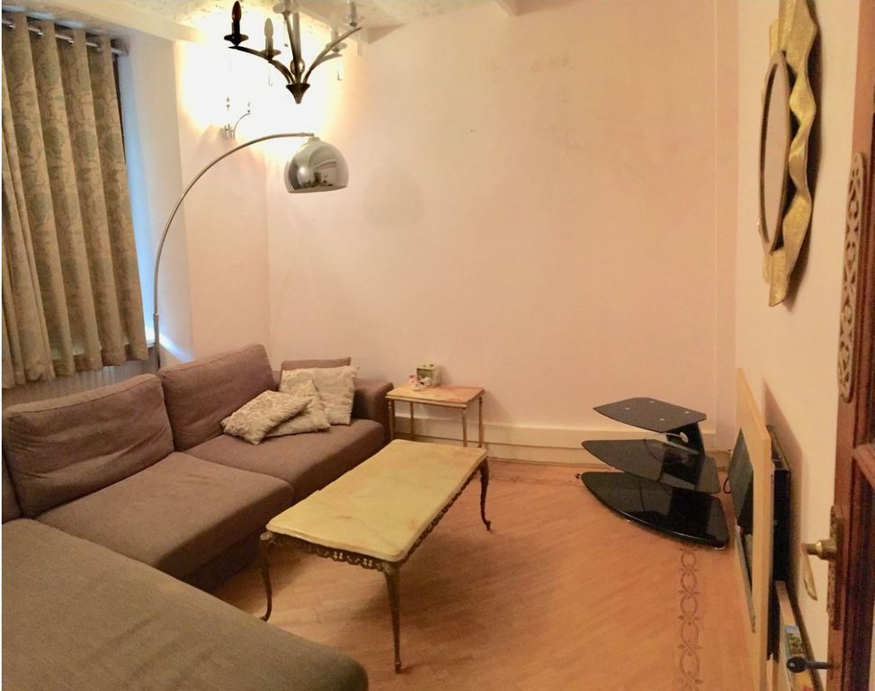 Property photo 2 of 9