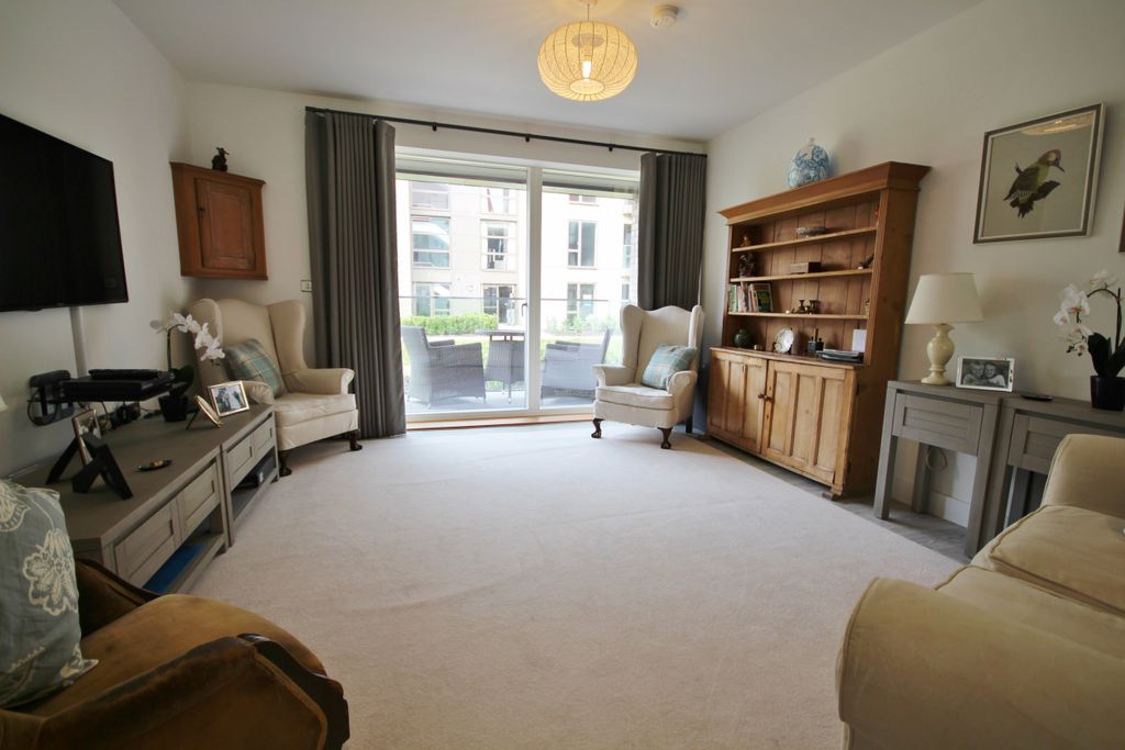 Property photo 2 of 12
