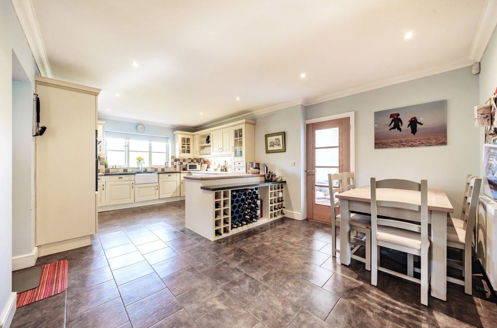Property photo 2 of 14 957151 (16).Jpg