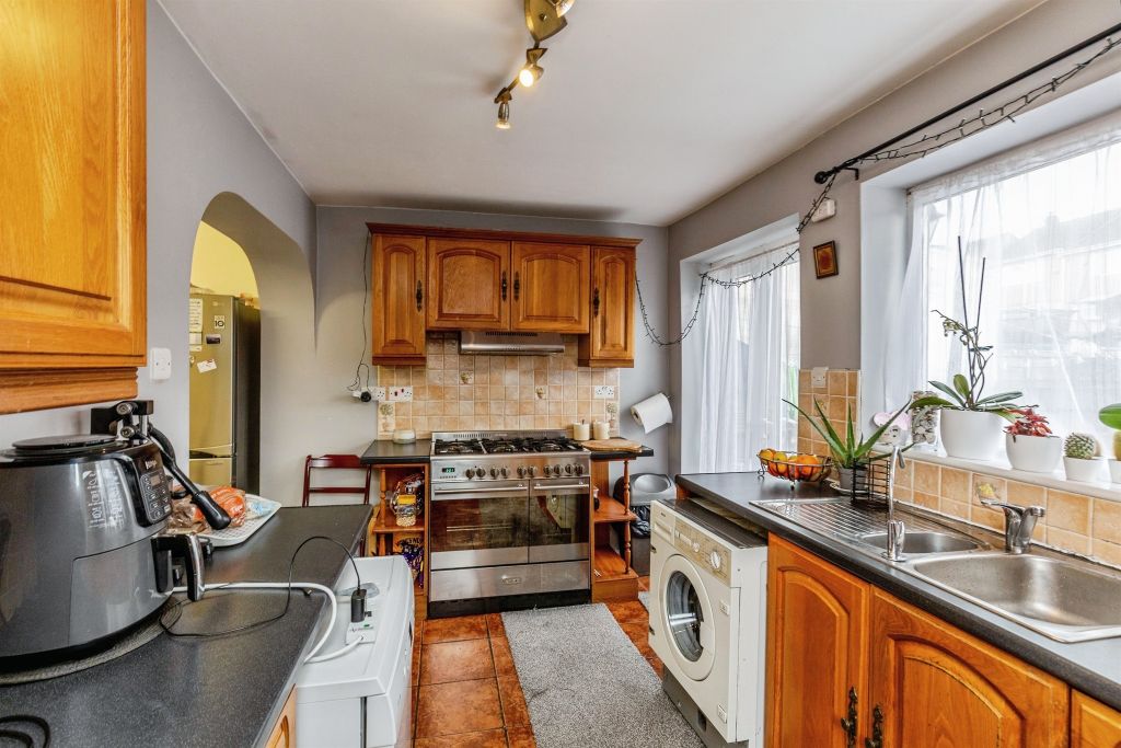 Property photo 3 of 17