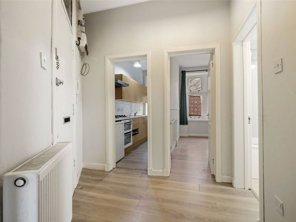 Property photo 2 of 16 Picture No. 03