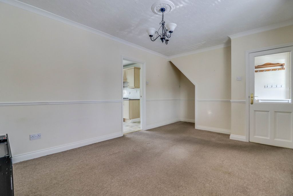 Property photo 3 of 18 Picture No. 02