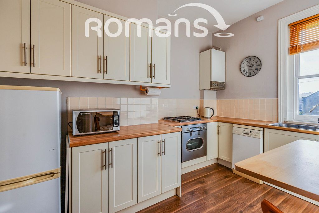 Property photo 3 of 20 3