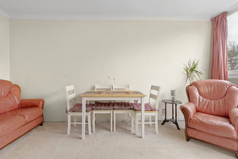 Property photo 3 of 13 Photo 7