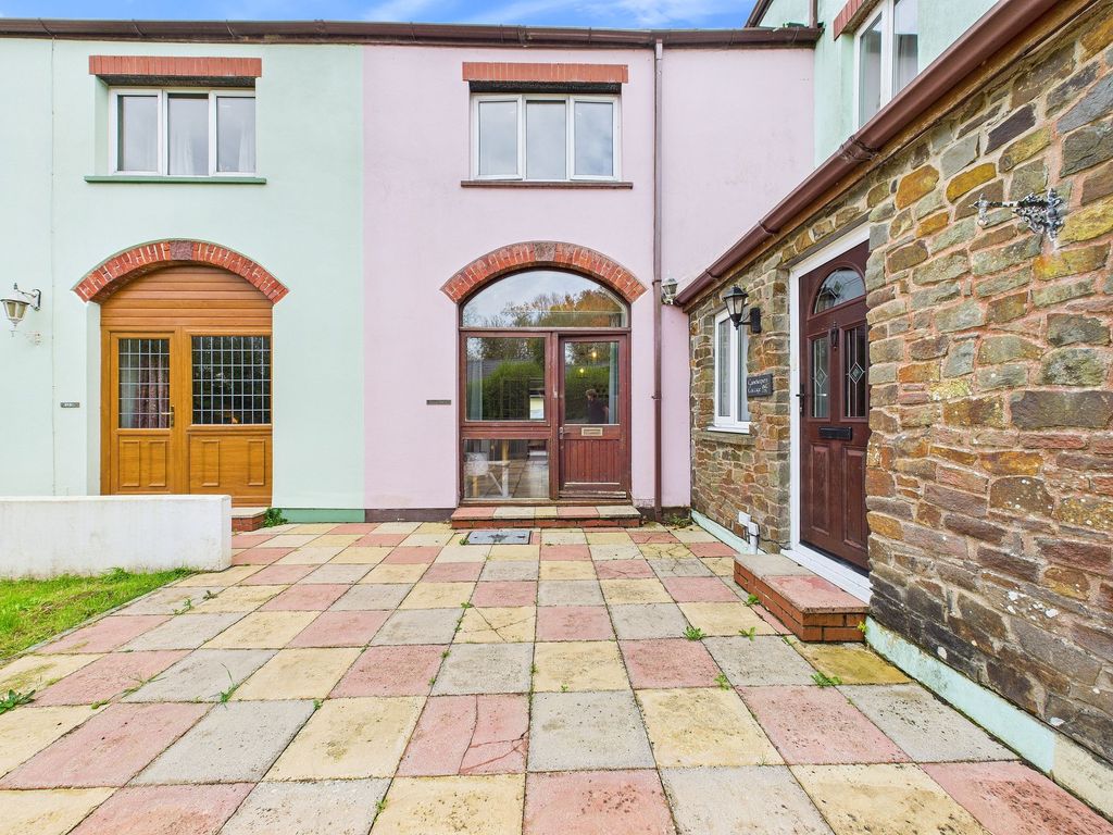 Property photo 2 of 24