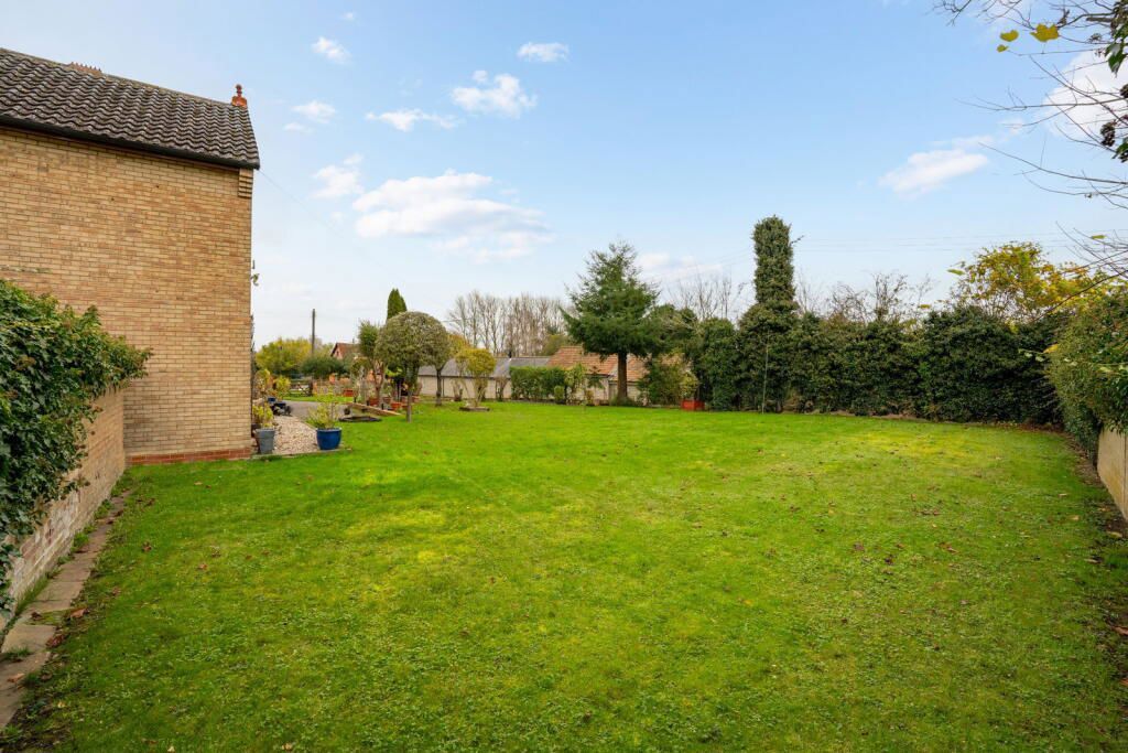 Property photo 2 of 24