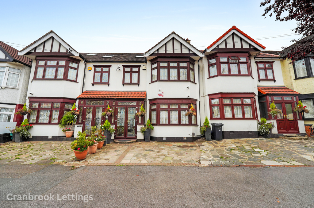 Property photo 1 of 15 Four Bedroom House For Sale Springfield Drive