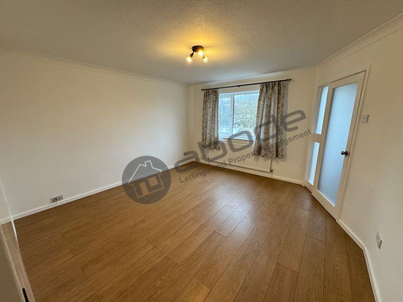 Property photo 1 of 2