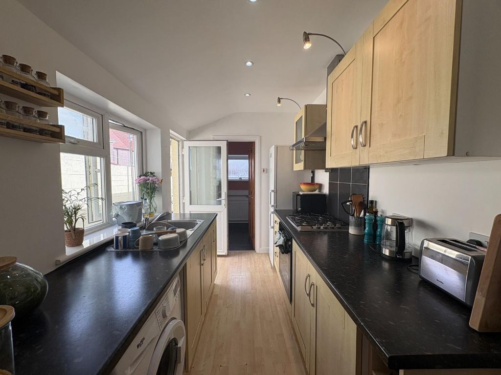 Property photo 2 of 16 Img_6584.Jpg