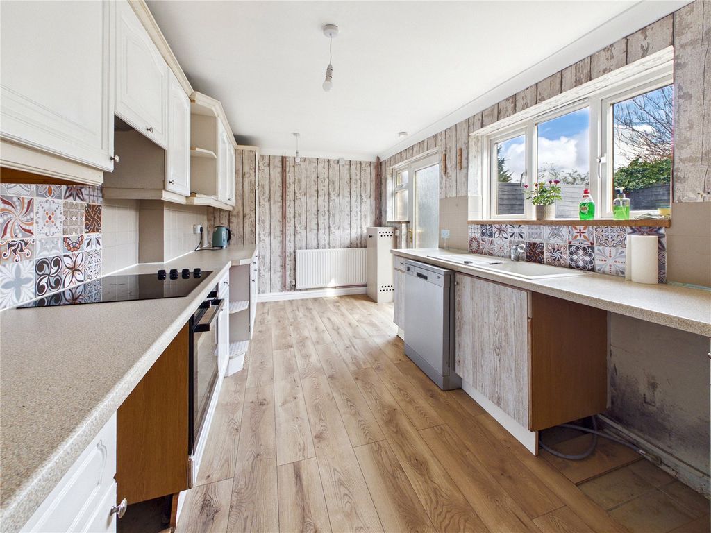 Property photo 3 of 15 Picture 3