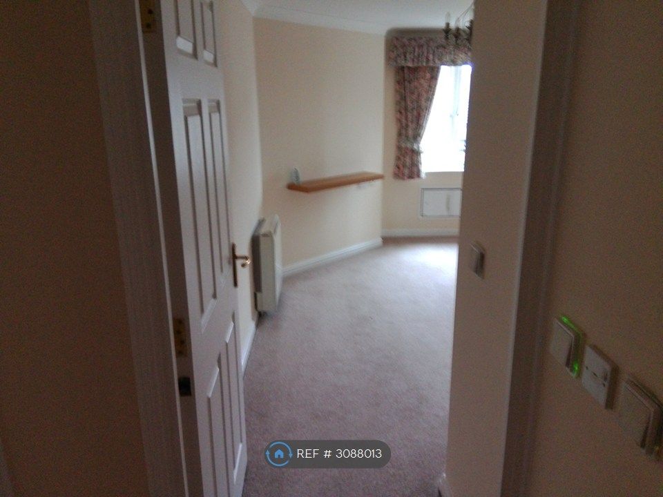 Property photo 3 of 11 Bedroom