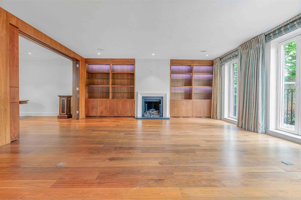 Property photo 3 of 13 _Y3A0407